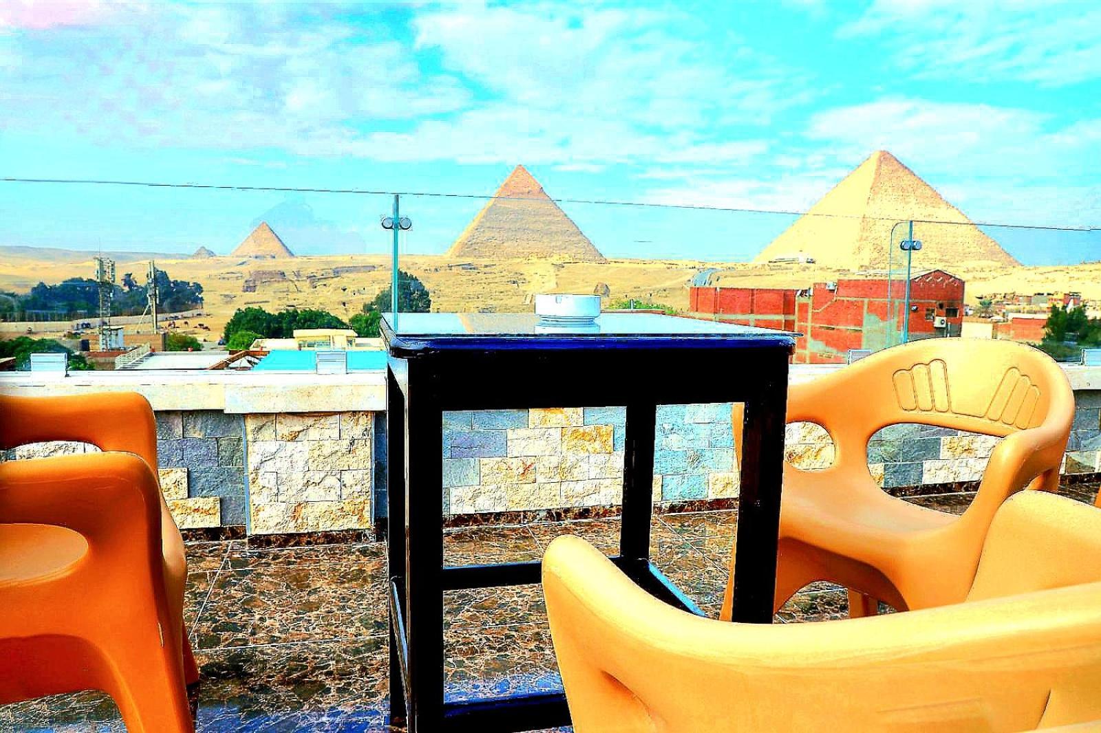 Magic Pyramids Inn Кайро Екстериор снимка