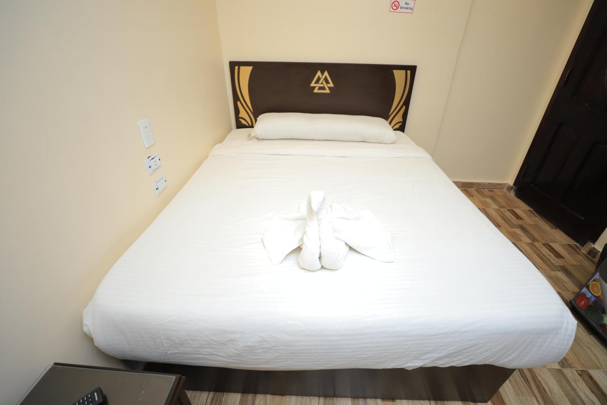 Magic Pyramids Inn Кайро Екстериор снимка